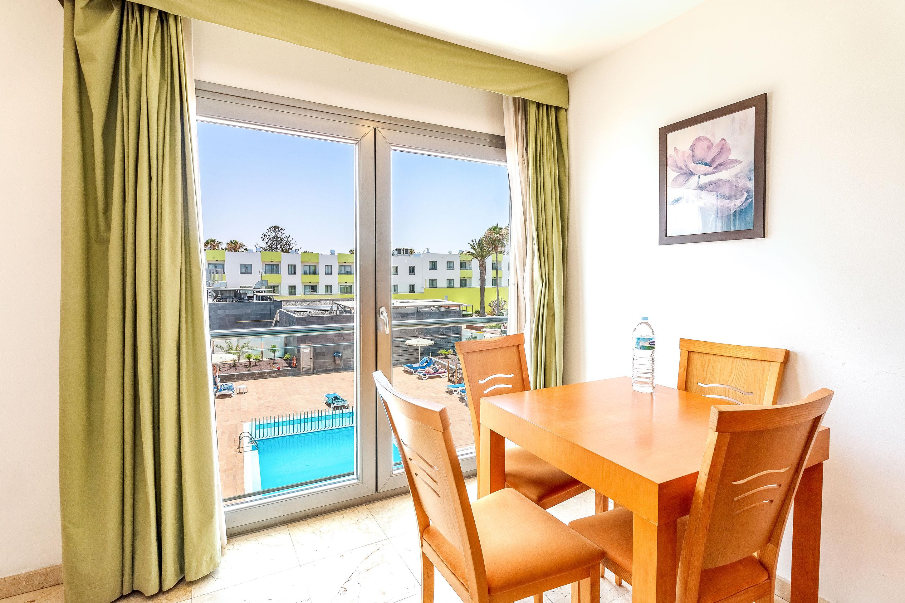 Hotel LIVVO Corralejo Beach Екстериор снимка