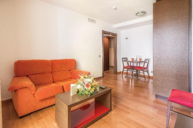 Hotel Livvo Corralejo Beach Стая снимка