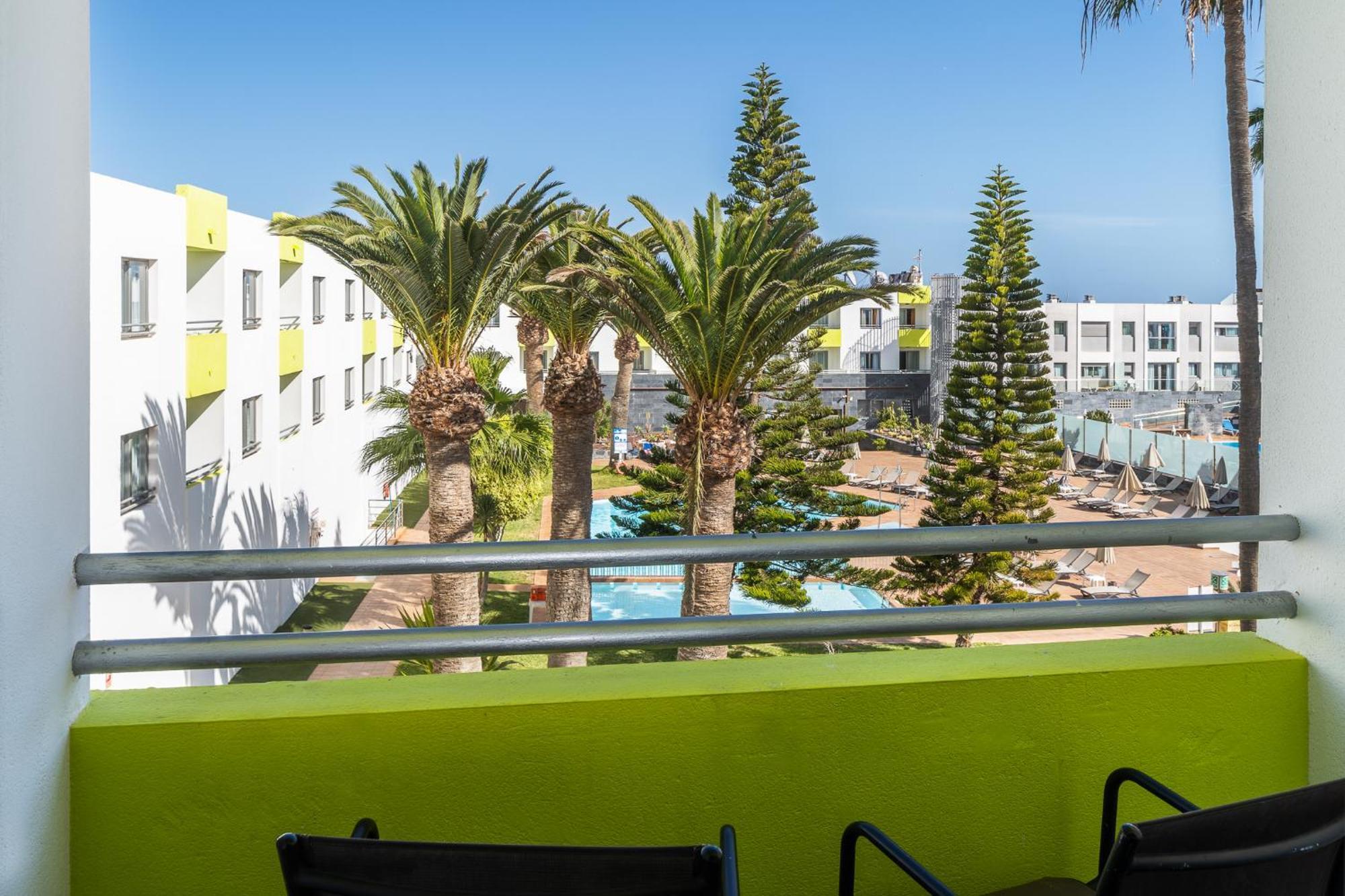 Hotel LIVVO Corralejo Beach Екстериор снимка